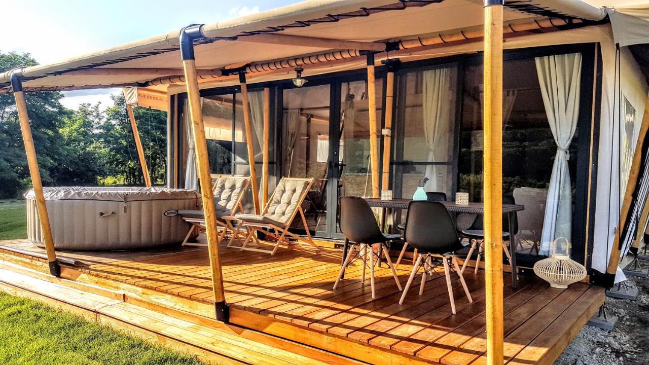 Palos Resort Zalacsány Buitenkant foto