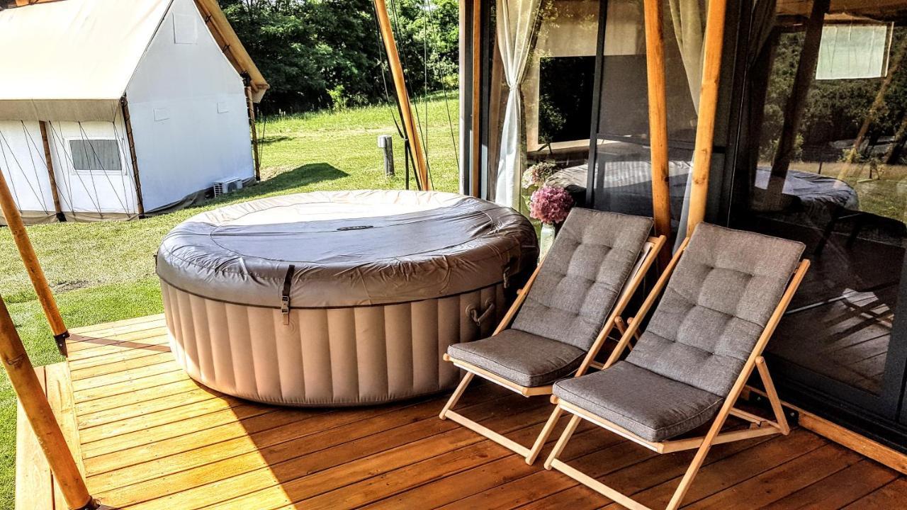 Palos Resort Zalacsány Buitenkant foto
